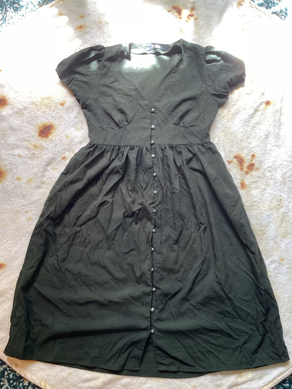 Disturbia Olive Gladys Dress - Picture 4 of 6